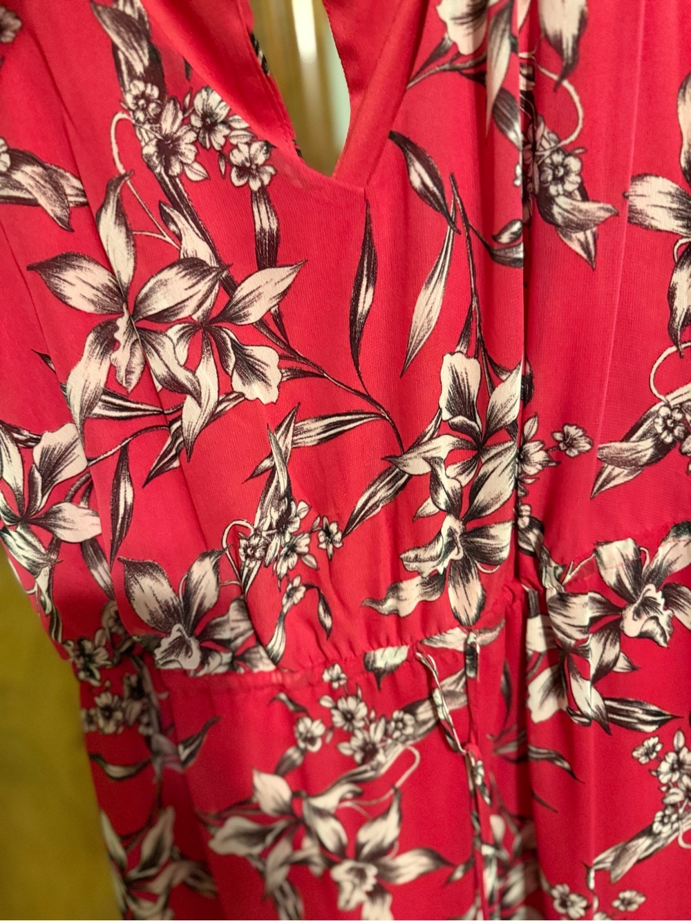 Taylor Dress Sleeveless Fuchsia Floral V-Neck Tiered Maxi Dress. NWT - Picture 12 of 12